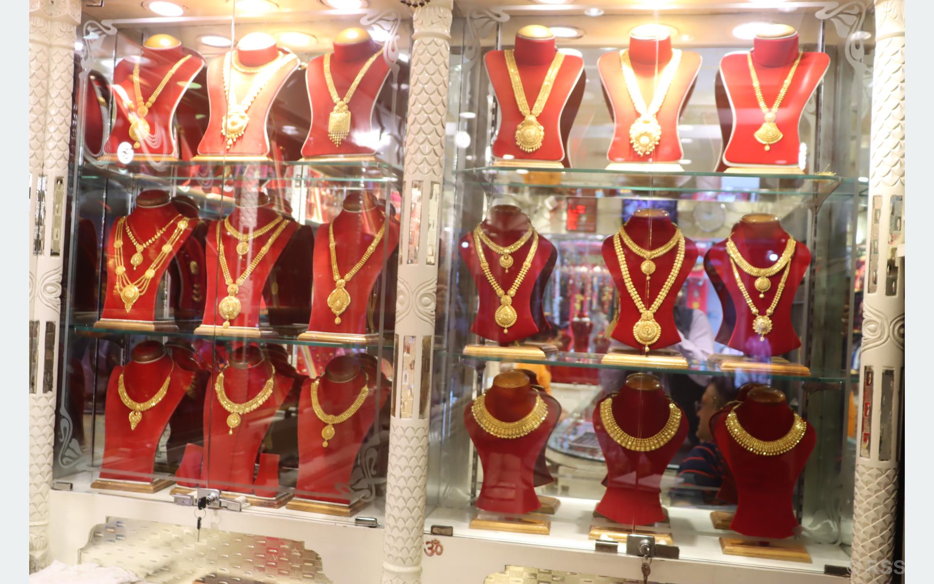 सुनचाँदीको मूल्यमा सामान्य गिरावट