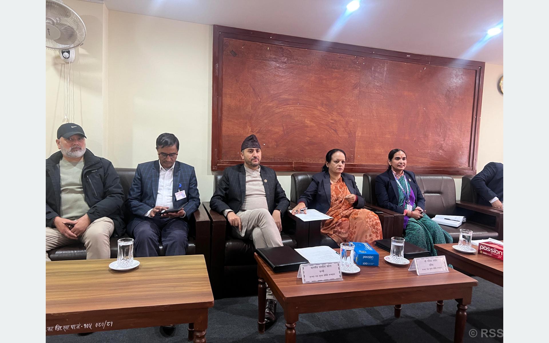 हुलाक सेवालाई आधुनिक, व्यावसायिक र प्रतिस्पर्धी बनाइनुपर्छ : सञ्चारमन्त्री खरेल